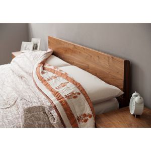 Cama moderna con plataforma de madera maciza de teca, diseño minimalista - Product Image 1