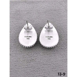 Pendientes de Plata de Ley con Turquesa Royston y Cinta Hecha a Mano del Suroeste, Forma de Gota de Agua con Engaste de Bisel - Product Image 4