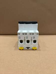 Schneider Acti 9 iC60N - disjoncteur miniature - 3P - 16A - courbe C A9F74316 - Product Image 4