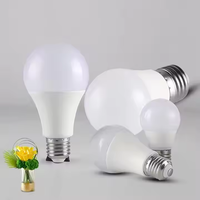 Ampoules LED à couverture en plastique SMD 2700k 6000k 5w Ampoule à économie d'énergie 400 lumens Ampoule LED