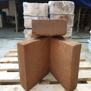 Customized 30x30x15cm Organic Cocopeat Block <b>for</b> <b>Plant</b> <b>Growing</b> Farming Agriculture Product Made in Vietnam - Product Image 4