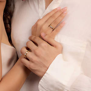 แหวนเพชรเอเมเลียทองคำ 18K สีเหลือง ดีไซน์หรูหรา สำหรับผู้หญิง เหมาะสำหรับเป็นของขวัญในโอกาสหมั้น แต่งงาน หรือวันครบรอบ แหวนเครื่องประดับคุณภาพ - Product Image 5