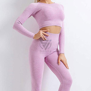 Ensemble 2 pièces de leggings et haut de yoga pour femmes - Vêtements de sport respirants, à séchage rapide et écologiques pour la gym et le fitness - Product Image 1