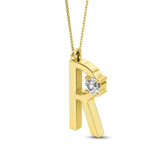 Elegante Colgante Solitario con Letra Mayúscula, Diamante Cultivado en Laboratorio VVS VS EF, Plata de Ley 925 con Acabado en Oro, Personalizado - Product Image 6