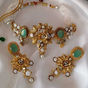 Elegant Indian <b>Pakistani</b> Ethnic Stainless Steel Silver Plated <b>Set</b> Featuring Traditional Kundan Meenakari Pearl Embellishments - Product Image 2