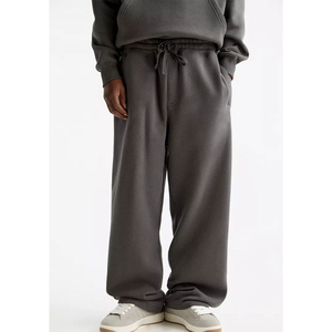 Traje de chándal holgado de ajuste holgado a la moda para hombre con Sudadera con capucha y pantalones cómodos para entrenar o descansar - Product Image 5