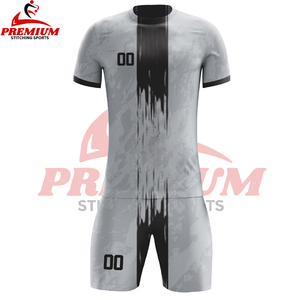 Maillot de football personnalisé et vêtements de sport, vêtements d'équipe de football, uniforme de football par sublimation, vente en gros d'usine, personnalisé - Product Image 1