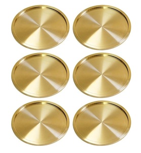 Sous-verres en laiton martelé antique avec support, lot de 4, vente en gros d'usine, lot de 4 sous-verres en pierre noire polis - Product Image 2