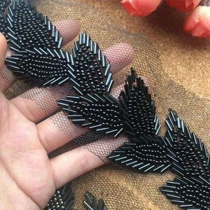 Garnitures brodées en dentelle de perles de haute qualité faites à la main nouveau matériau de tissu de conception pour les robes de soirée et les robes de mariée forte demande - Product Image 1