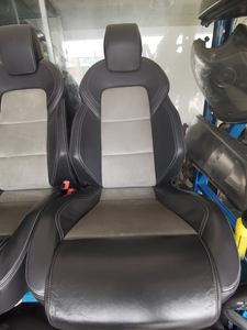 Asientos de Coche Ligeros Tipo Track, de Cuero Rojo, Totalmente Eléctricos y Automáticos para Ferrari FF - Product Image 3