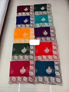 Sari de gasa de Organza bordado vibrante con borde festoneado de diseñador disponible para pedidos de exportación a granel de La India - Product Image 2