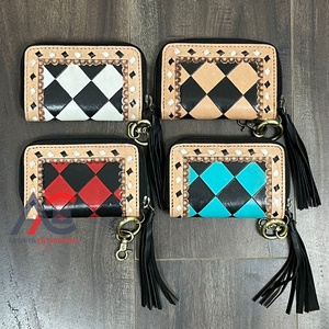 Exclusif 2025 Design à carreaux Portefeuille à fermeture éclair avec porte-clés en cuir usiné Porte-monnaie Mini sac mignon avec pochette à pompon pour femme - Product Image 1