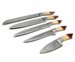 Ensemble de 5 couteaux de cuisine, fait à la main, avec couvercle en cuir - Product Image 3