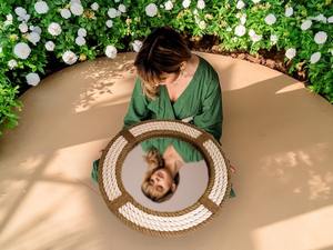 Design Resin Material Gold Makeup <b>Mirror</b> Decoration <b>Hanging</b> <b>Mirror</b> French Carved Retro Gold Foil Hollow - Product Image 2