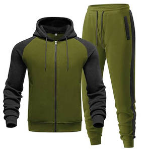 Dos chándales de diferentes colores para hombres, chándales personalizados versátiles con diseño deportivo, conjuntos de ropa de fitness de moda duraderos - Product Image 4