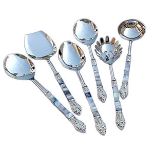 Colección brillante, grado superior, venta al por mayor, fabricante indio, espejo plateado pulido con mango de diseño de fregona, juego de utensilios para servir - Product Image 1