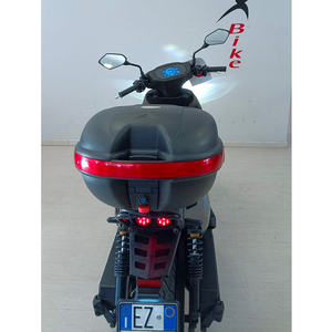 Scooter Eléctrico 125 Ray 7.7 M5 Modelo 5000W con Doble Motor, Llantas Gruesas de 10 Pulgadas, Largo Alcance, Tipo Inteligente, 80 km de Autonomía por Carga, Nuevo, 150 kg - Product Image 4