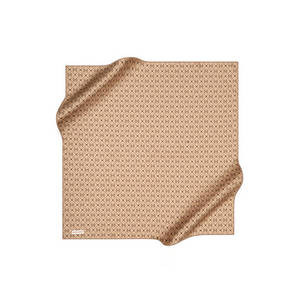 Pañuelo Cuadrado de Seda y Lana Pierre Cardin con Diseño de Logotipo 90x90 - Product Image 1