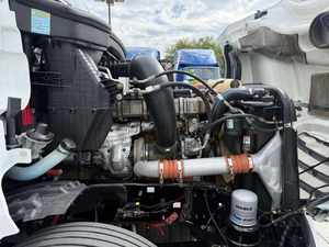 รถบรรทุก Cascadia 126 Sleeper ปี 2020 มือสอง ใช้งานหนัก หลังคาสูง 455 แรงม้า เกียร์อัตโนมัติ 12 สปีด Dt12 ส่งออกทั่วโลก - Product Image 4