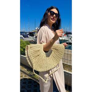 Sac en paille beige tricoté à la main 22x47 cm CNT1052 - 1017-beige - Product Image 4