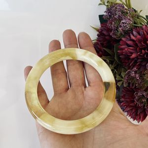 Brazalete, Brazalete de Ámbar, Ámbar Báltico Amarillo y Blanco, 63 mm; Joyería Unisex de Piedra Natural Amarilla y Blanca - Product Image 2