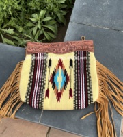 Tas Selempang Kulit Asli Berkualitas Tinggi Gaya Koboi Baru Dengan Desain Rumbai Kulit Ukiran Tangan Buatan Produsen Tas Bahu