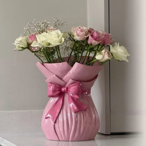 Vase en céramique sur le thème du citron peint à la main avec un design texturé unique, parfait pour une ferme, disponible au prix de gros. - Product Image 4