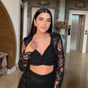 ประณีตพร้อมที่จะสวมใส่ชุดส่าหรีตาข่ายผีเสื้อนุ่มประกอบด้วย choli ที่ไม่มีการเย็บและด้านในไมโครขายส่ง - Product Image 2