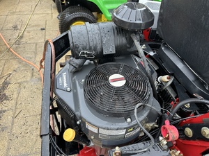 2019 LZX921GKA Self Propelled 24V Pure Gasoline Lawn Mower with <b>125cc</b> <b>Engine</b> and 200L Grass Box - Product Image 1
