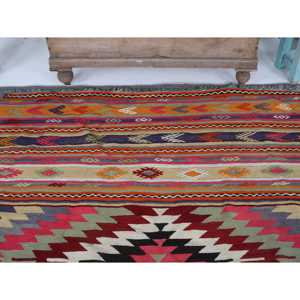 พรมคิลิม ขนาด 5.3x5.9 ฟุต พรมวินเทจ พรมลายทางสีแดง ทำจากขนสัตว์ - Product Image 3