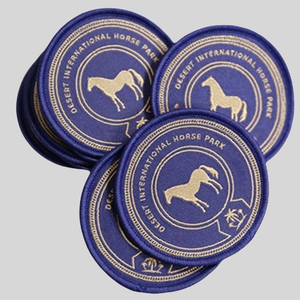 Écusson tissé personnalisé de haute qualité |   Badge personnalisé avec logo pour vestes, uniformes et vêtements de travail |   Direct d'usine - Product Image 1