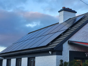 <span class=keywords><strong>EKSI</strong></span> Tout-en-un Solaire Puissance Maximale 5500w 10000w Kit Solaire Domestique 20KW 10KW 5KW Système de Stockage d'Énergie Solaire avec Batterie au Lithium - Product Image 2