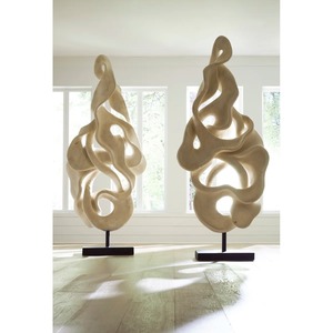 Objeto de Mesa de Metal Dorado Único, Escultura Artística de Lujo para Mesa, Perfecta para Escritorio, Estante o Exhibición en Sala de Estar, de la India - Product Image 1