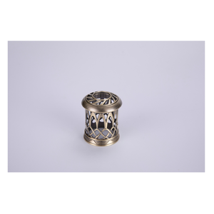 Bouteille de parfum de voiture de chapeau en métal avec le type en bois de pulvérisateur de pompe de finition - Product Image 6