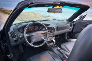 Offre exceptionnelle : Porsche 911 Carrera Cabriolet d'occasion de 1999, propre et prête à être expédiée - Product Image 2