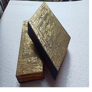 Journaux en cuir à couverture gaufrée en métal A4 sur mesure Old-Look Deckle Papiers faits à la main Mini Style Mini Diaries Cadeau Revente - Product Image 1