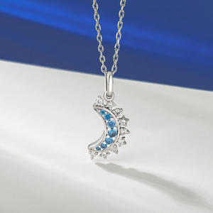 สร้อยคอแห่งมิตรภาพ Jeulia Celestial Moon ทำจากเงินสเตอร์ลิง พร้อมสายแม่เหล็กและประดับเพชรซิร์คอนแบบหนามเตย - Product Image 5