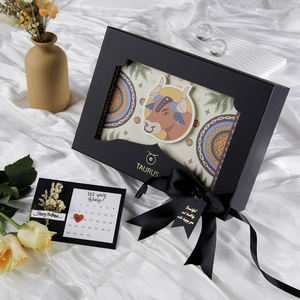 RTS Premium 12 Zodiac Art Caja de regalo de cartón Bio-Degradable con tapa y base para presentar regalos hechos a mano - Product Image 1