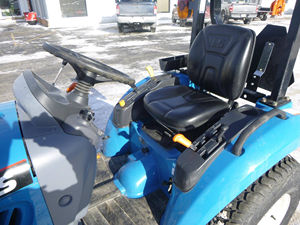 Tracteur LS XJ2025H avec chargeur à vendre - Product Image 5