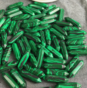 Malachite Terminé Point Sculpté Petit Cristal Point pendentifs et breloques en pierres précieuses pour la mode Pierres de guérison - Product Image 6