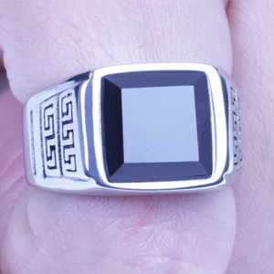 Bague de motard vintage pour homme en acier inoxydable avec CZ noir, tailles 8-12, SR130, vendeur américain - Product Image 1