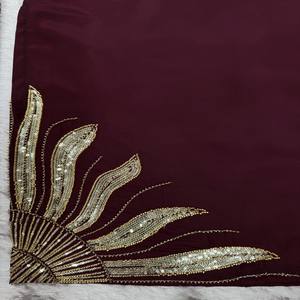 ชุดซอลวาร์ผ้าไหมเครปธรรมชาติดีไซน์เนอร์สำหรับผู้หญิงประดับด้วยลูกปัดและโมติทำด้วยมือและดูเพ็ท - Product Image 6