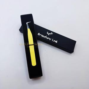 Pinzas de fibra de pestaña de 90 grados con punta de acero, antimagnéticas, antiestáticas, de agarre perfecto, de fibra fina amarilla y plateada - Product Image 6