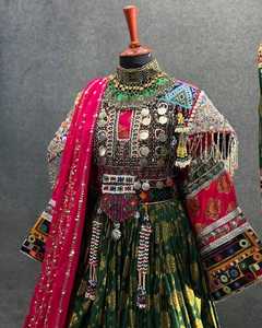 FABRICANTES PROFESIONALES VESTIDOS AFGANI DE CALIDAD SUPERIOR PARA MUJERES HECHOS A MANO TRIBAL VINTAGE AFGHAN KUCHI VESTIDOS DISPONIBLES PARA LA VENTA - Product Image 3