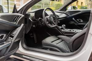 AUDI R8 V10 2020 USADO, Volante a la Izquierda/Derecha - Product Image 4