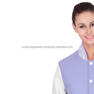 Veste varsity matelassée en coton doux et respirant avec broderie et finition teinte MCACVJ-332, mode streetwear classique pour femmes - Product Image 5