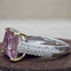 Anillo de Compromiso y Boda para Mujer, con Diamante Moissanita Original Certificado por GRA, Corte Princesa, Engaste de Plata 925 - Product Image 6