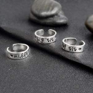 Anillo de banda de Plata de Ley 925 ajustable estilo clásico grabado nombre personalizado para bodas y fiestas - Product Image 4