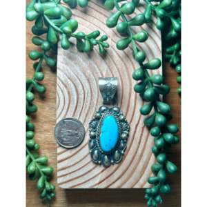 Pendentif Jeff James Jr Kingman en argent sterling turquoise, serti clos, motif cloche en or rose, incrustation de jade/quartz, charme moderne - Product Image 2