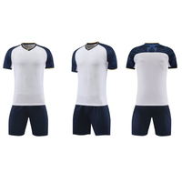 Conjunto de Camiseta de Fútbol Personalizada para Hombre, Cuello en V, Manga Corta, Absorbe la Humedad, Ajuste Atlético, Uniformes para Todas las Temporadas, Color Sólido, Poliéster